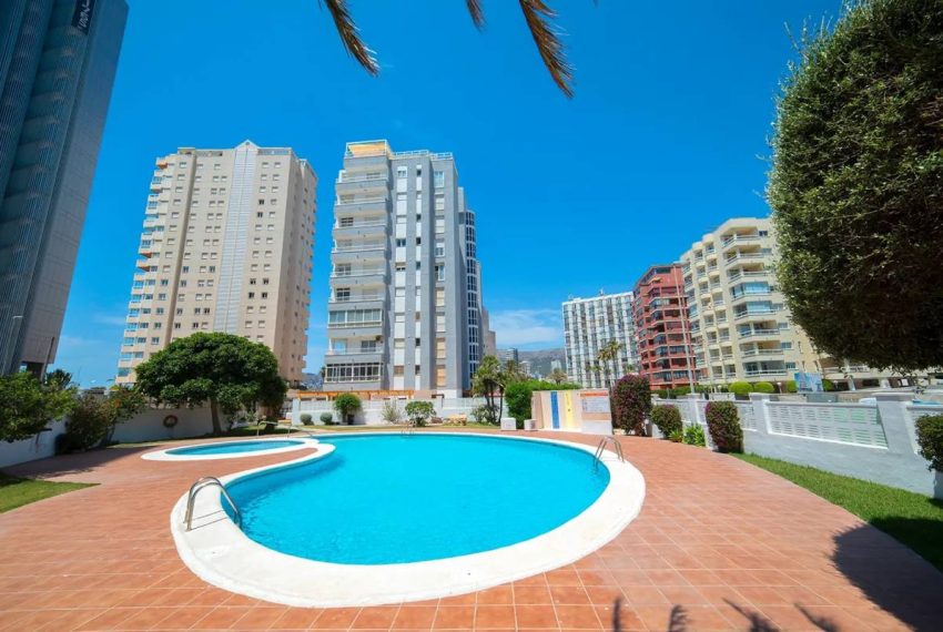 PISCINA 2